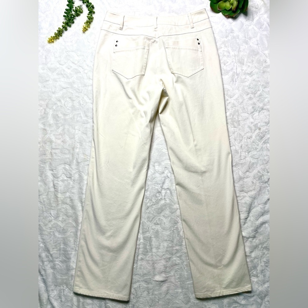 & Trousers Women's Straight Cut Relaxed Fit Mid Rise Stretch Trousers in Ivory - Picture 3 of 15